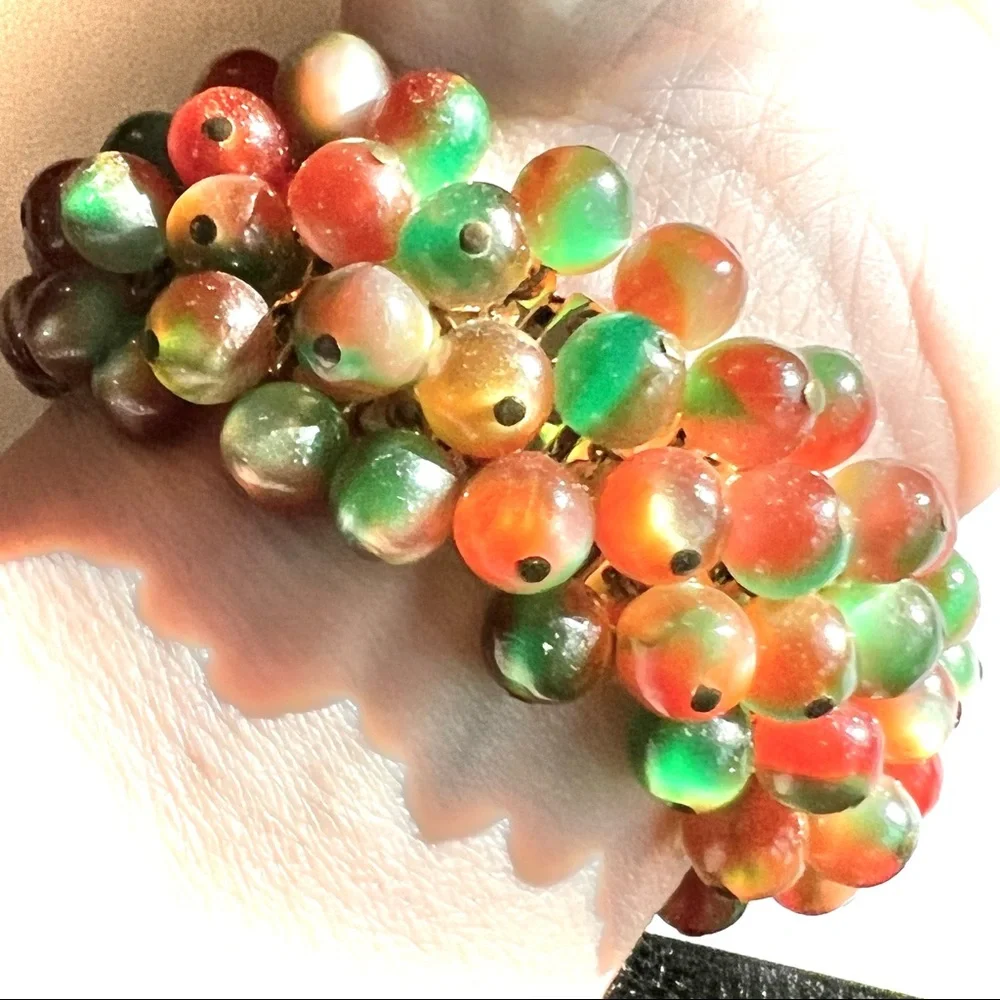 Vintage Cha Cha Bracelet Two Tone Moon Glow Stretchy Beaded Cuff Retro Jewelry